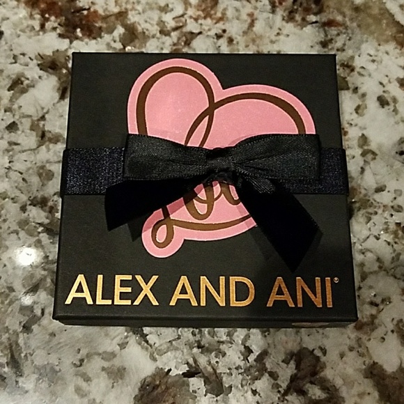 BRAND NEW 🦋 Alex and Ani Bracelet PRICE FIRM - Picture 3 of 3